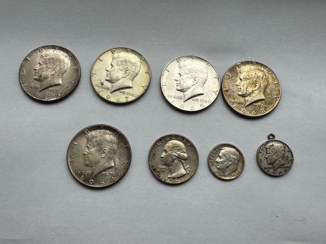 メルカリ銀貨　7枚➕メダル1枚　ケネディ銀貨　ハーフダラー　銀貨　古銭　本物
