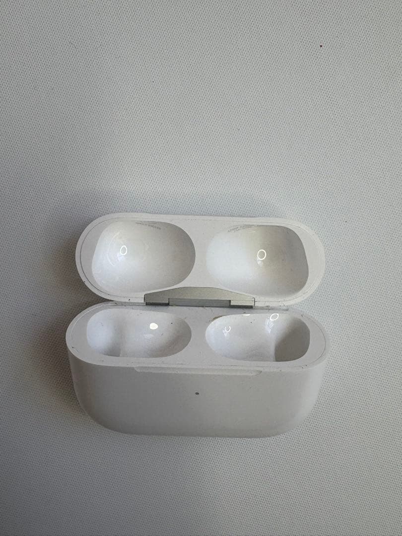 AirPods (第2世代) type C 本体 充電ケース＋右