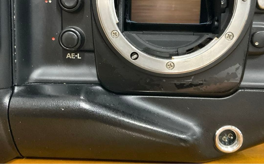 ニコン　一眼レフフィルムカメラ F4 ＆ バッテリーグリップ MB-21