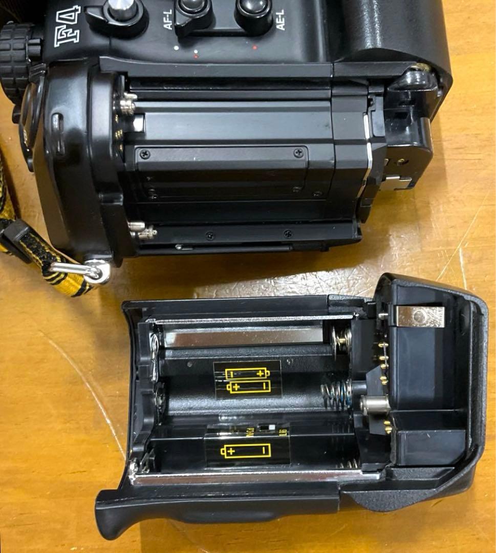 ニコン　一眼レフフィルムカメラ F4 ＆ バッテリーグリップ MB-21