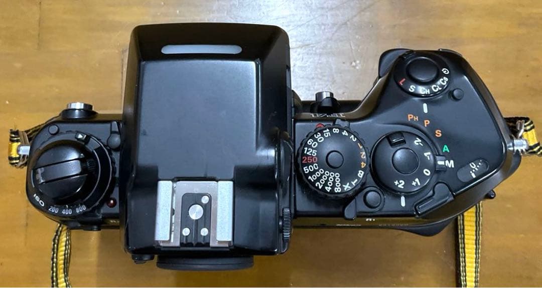 ニコン　一眼レフフィルムカメラ F4 ＆ バッテリーグリップ MB-21