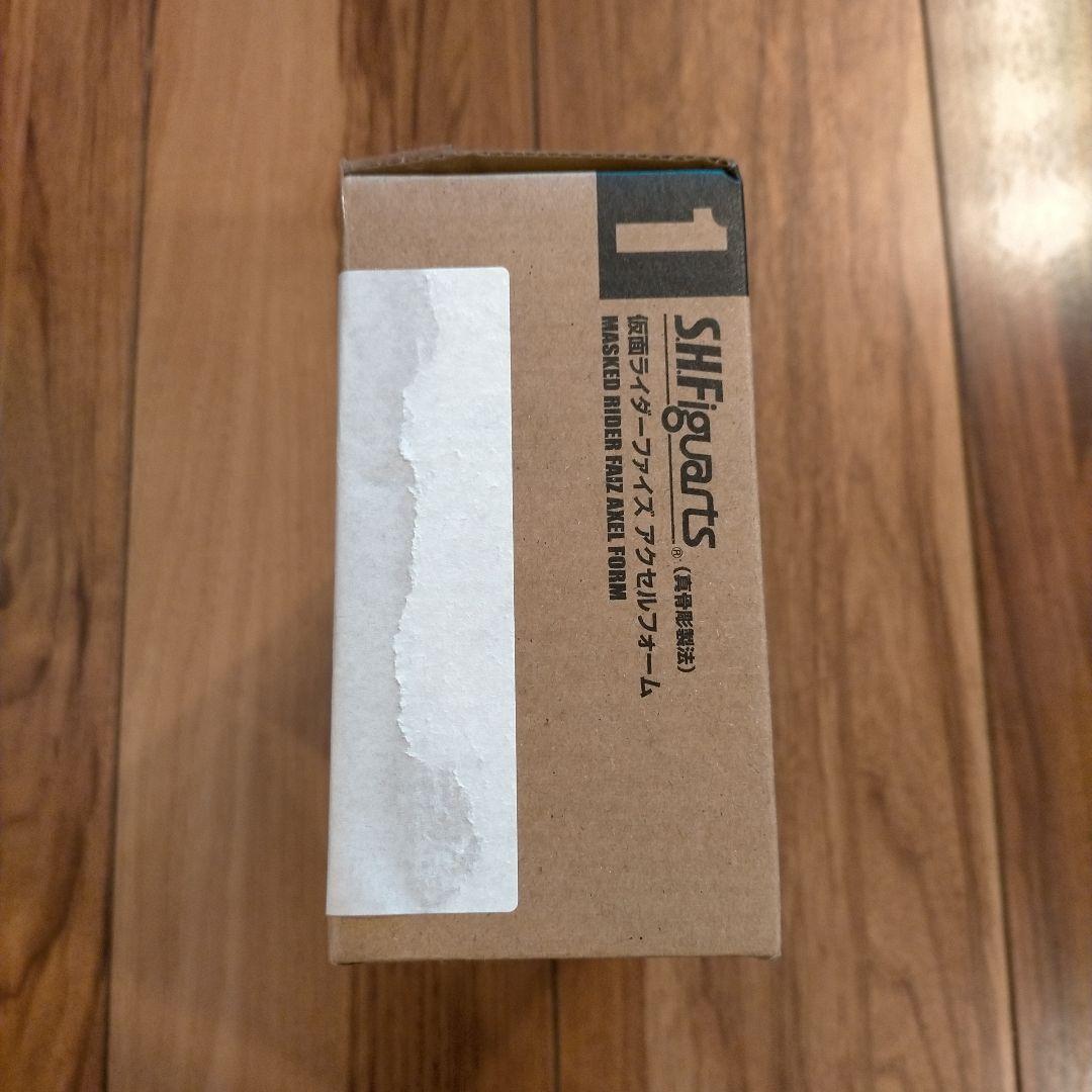 SH フィギュアーツ真骨頂　仮面ライダーファイズ　アクセルフォーム