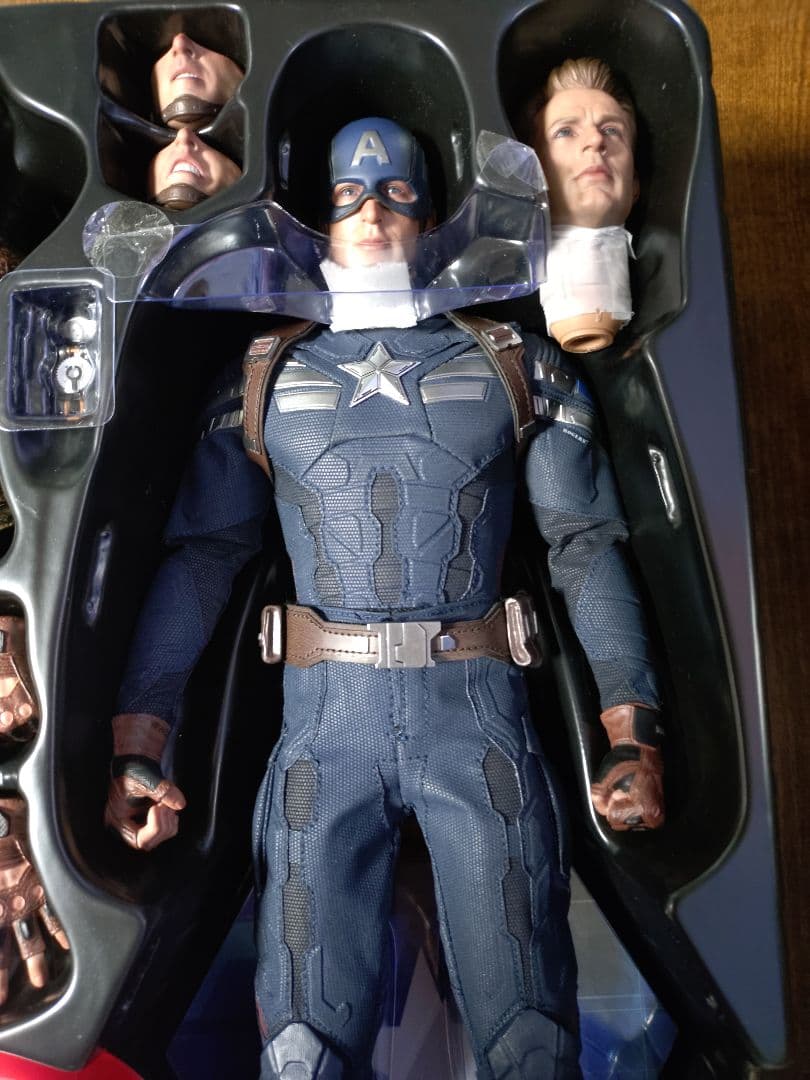 ホットトイズ　キャプテンアメリカ　ステルススーツ　エンドゲーム