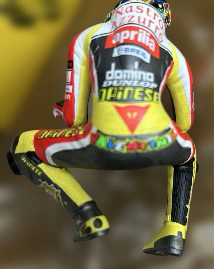 ミニチャンプス バレンティーノ・ロッシ 1/12スケール