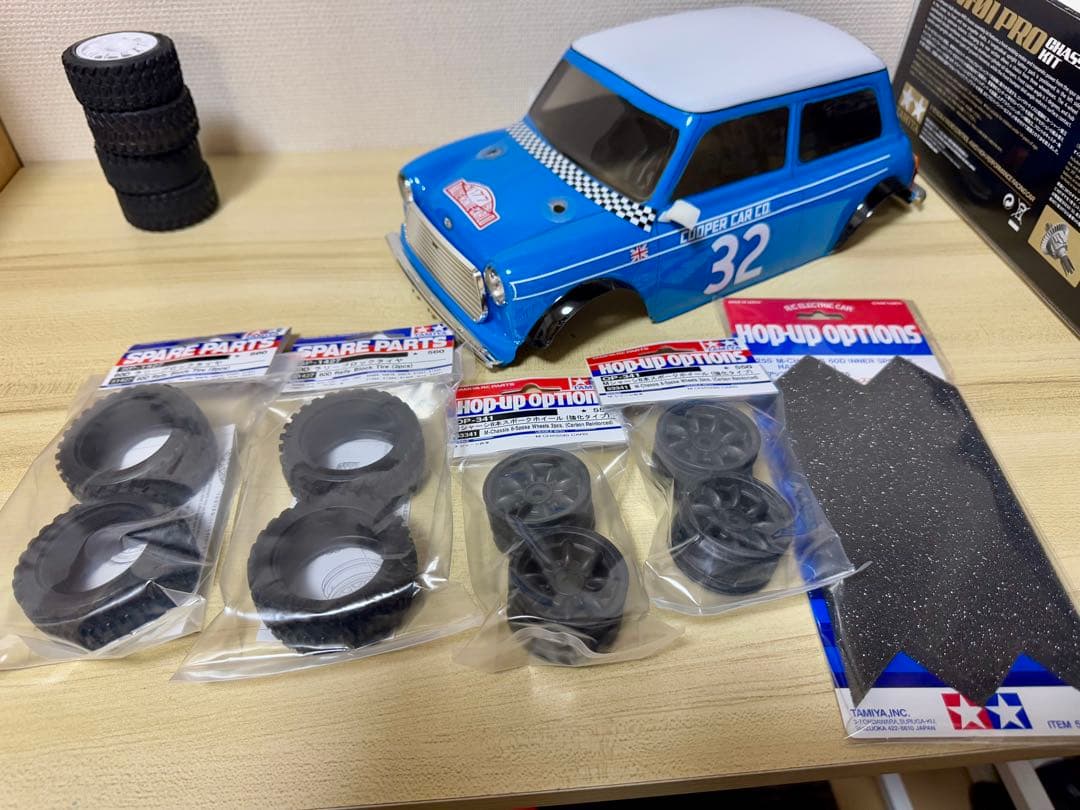 タミヤ　XM-01 PROシャーシキット&ボディー付き(アスカクリエート)