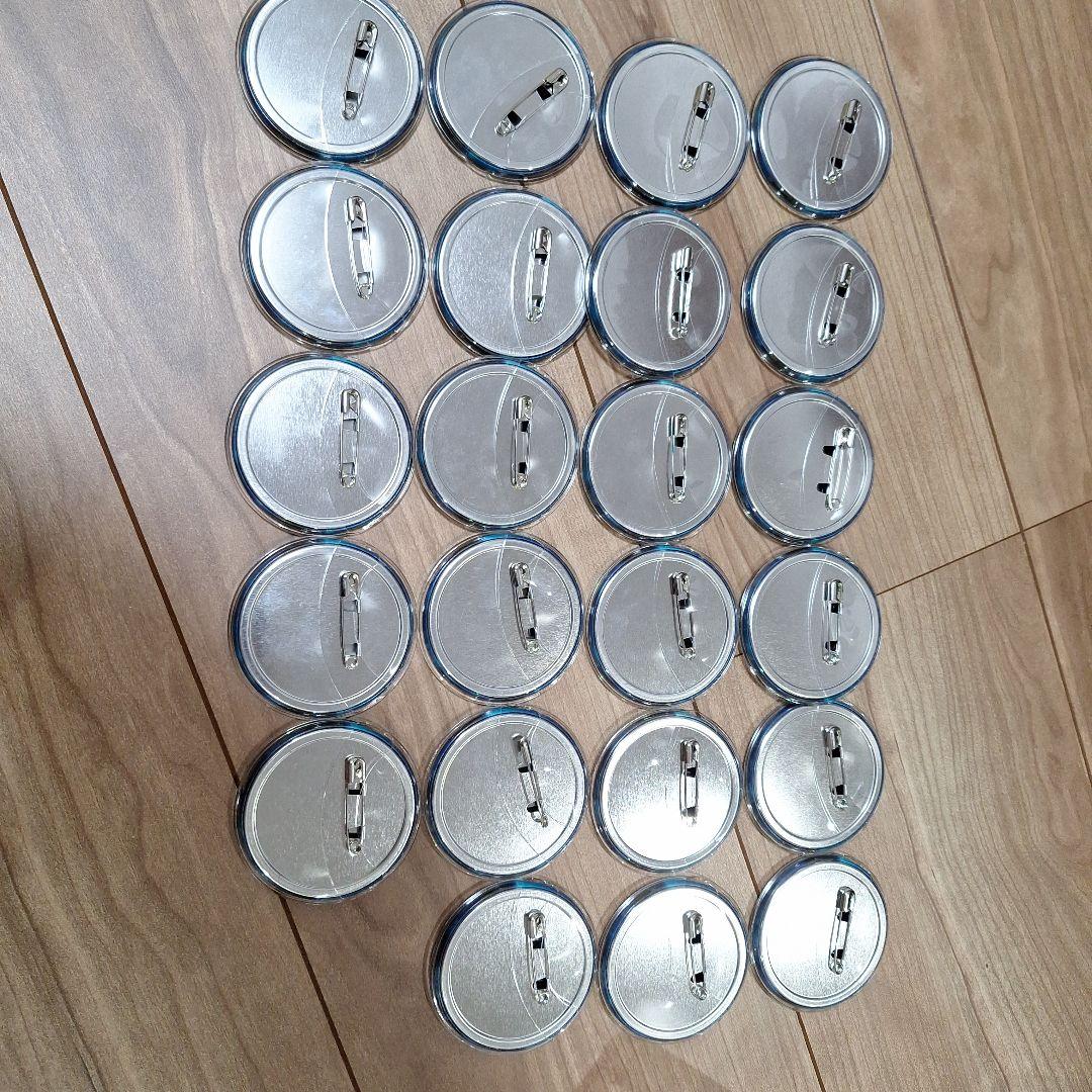 カラフルピーチ　じゃぱぱ　缶バッジ　魔法学園