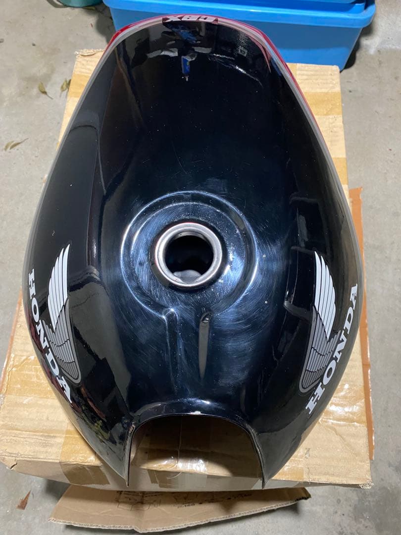 HONDA CBX 400f/550fタンク 2型黒/赤