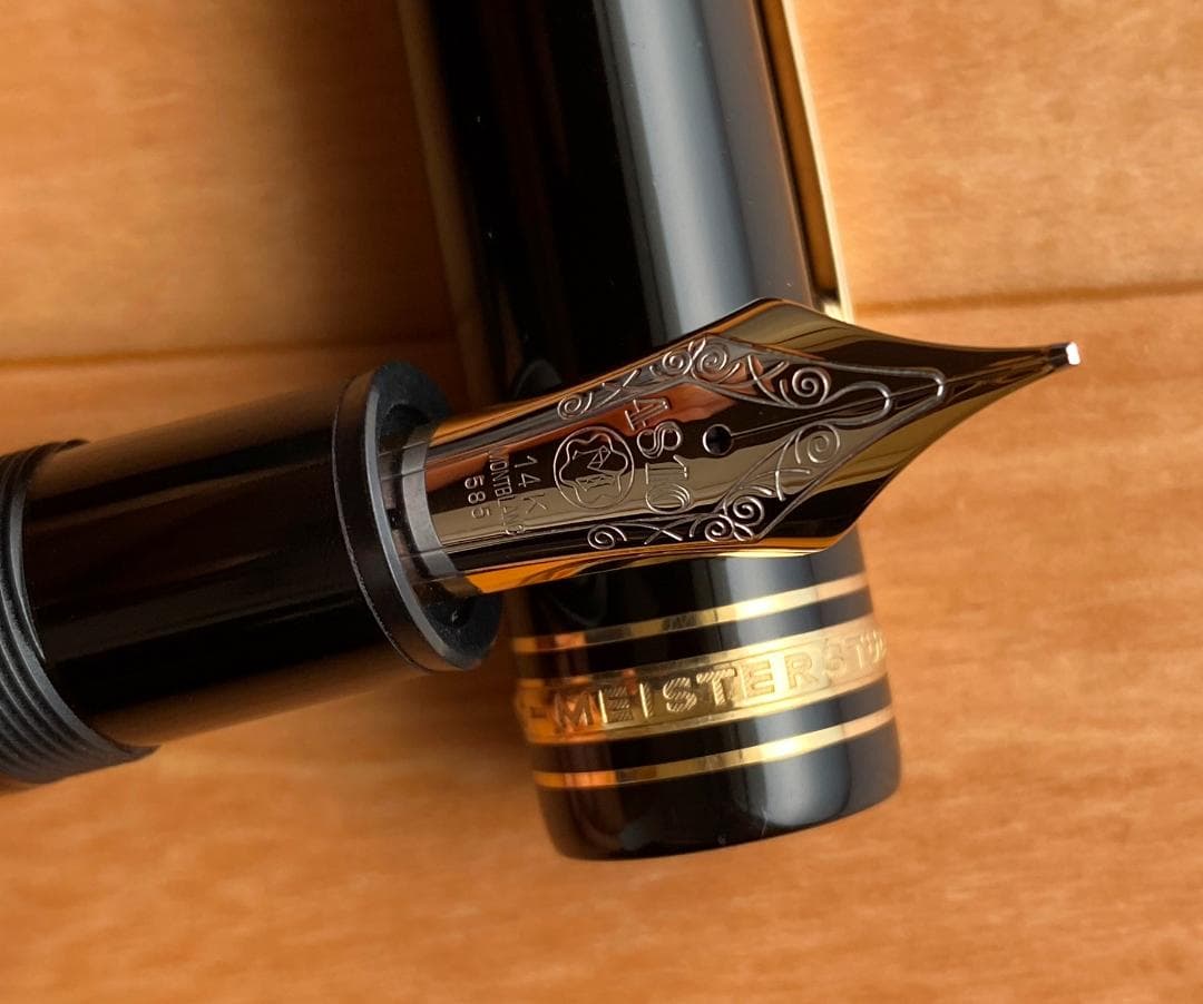 モンブラン　149 万年筆　エボナイト　マイスターシュテュック14k 中字　欠け