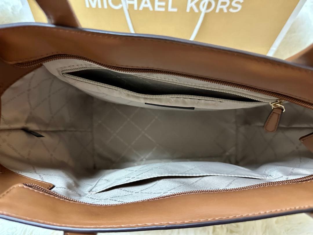 MichaelKorsトートバッグ(マイケルコース)