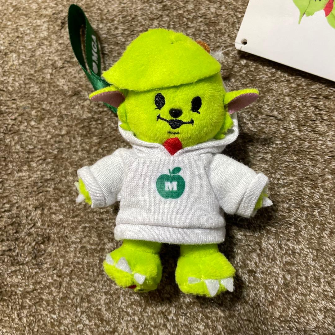 ミセスグリーンアップル メメルマスコットキーホルダー （洋服付き）