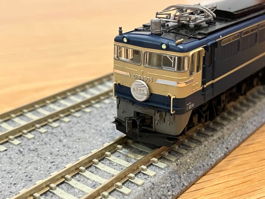 KATO 20系寝台特急「あさかぜ」基本+増結+牽引車（EF65）