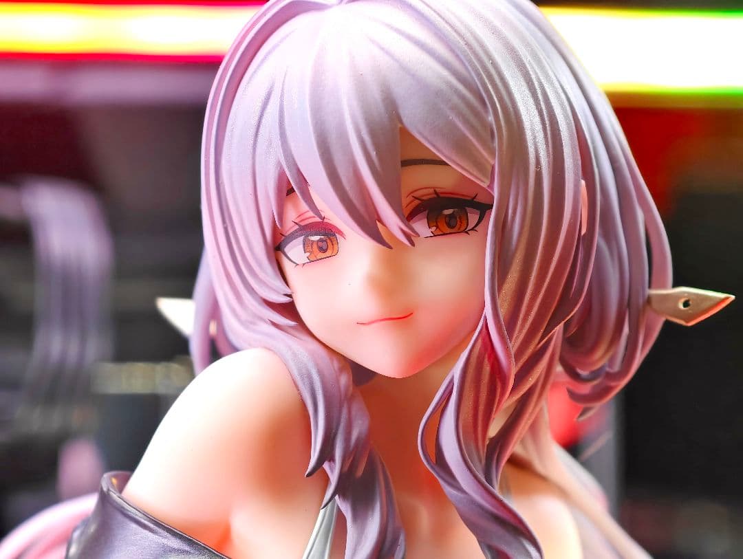 NIKKE 紅蓮　SCARLET 1/7スケールフィギュア