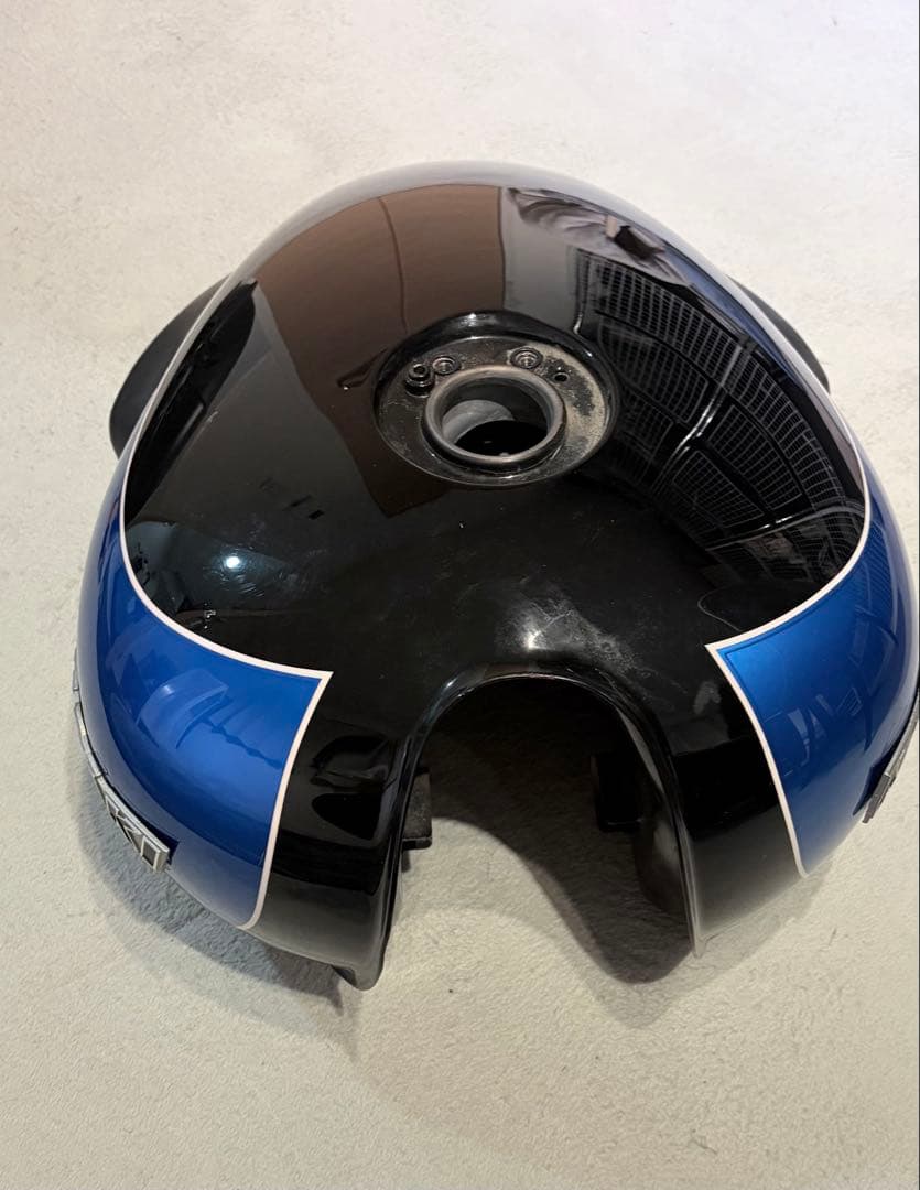 KAWASAKI W650純正タンク ブラック/ブルー