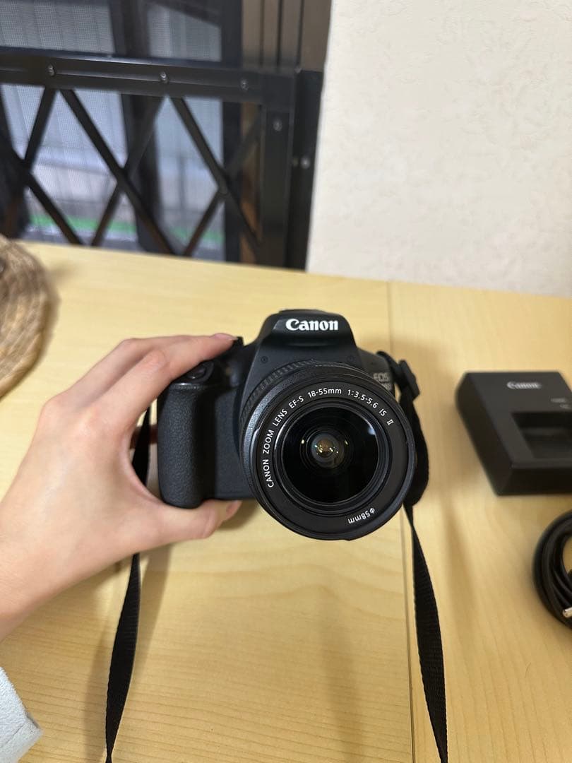 Canon EOS Kiss X90 (2000D) 本体＋レンズ本22言語