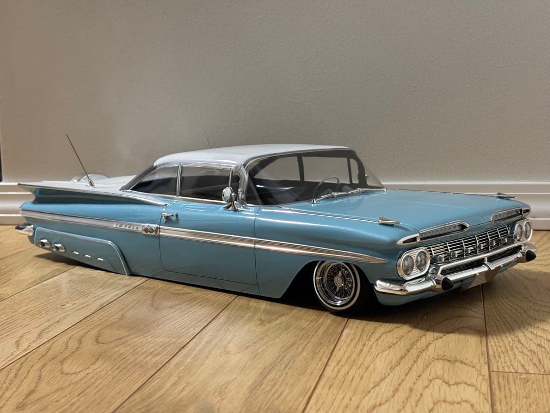 ビ*ド様 REDCAT 1959 IMPALA ラジコンボディーとホイールとオマ