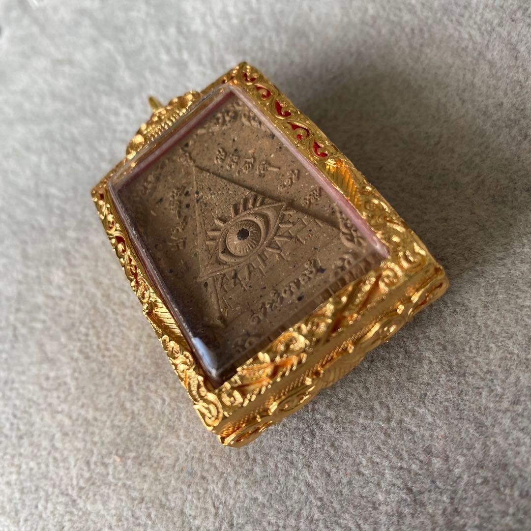 プラクルアン 偉大なる阿羅漢の眼 LPカオヘン師 超レア品 金運 守護 御守り