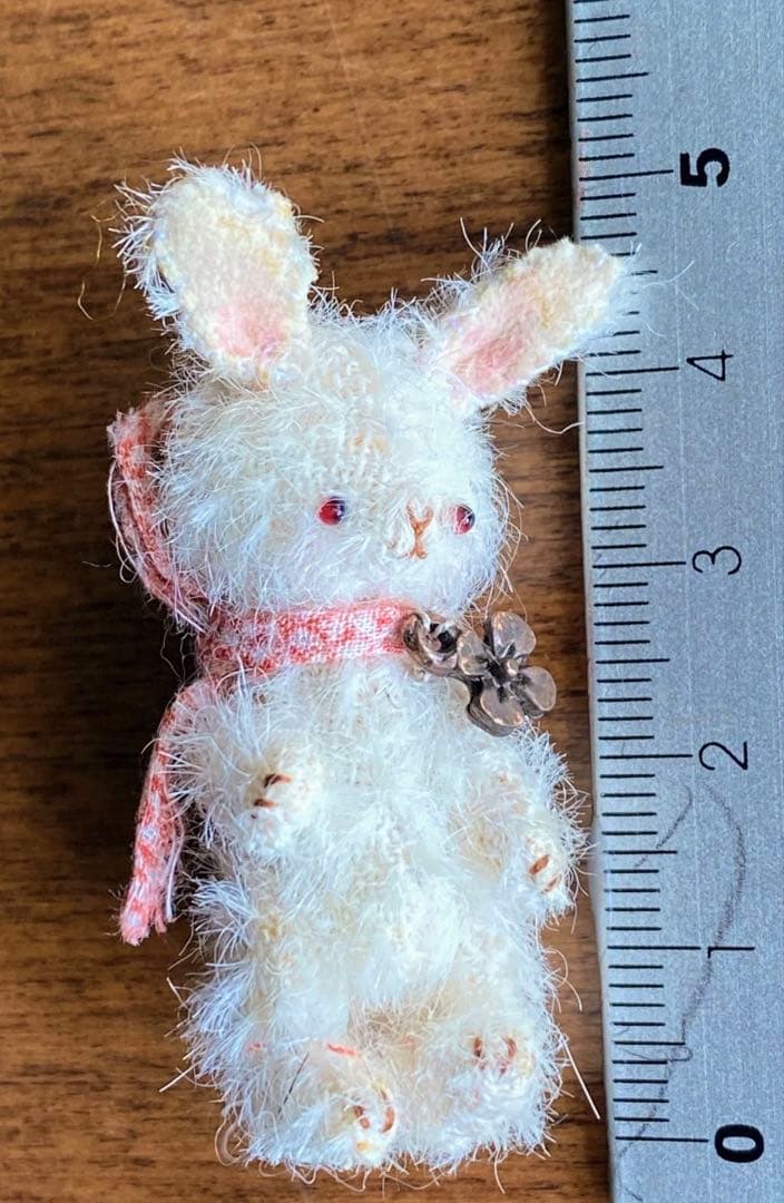 moriのえほん様　ラブリーなうさぎさん　ミニチュアぬいぐるみ