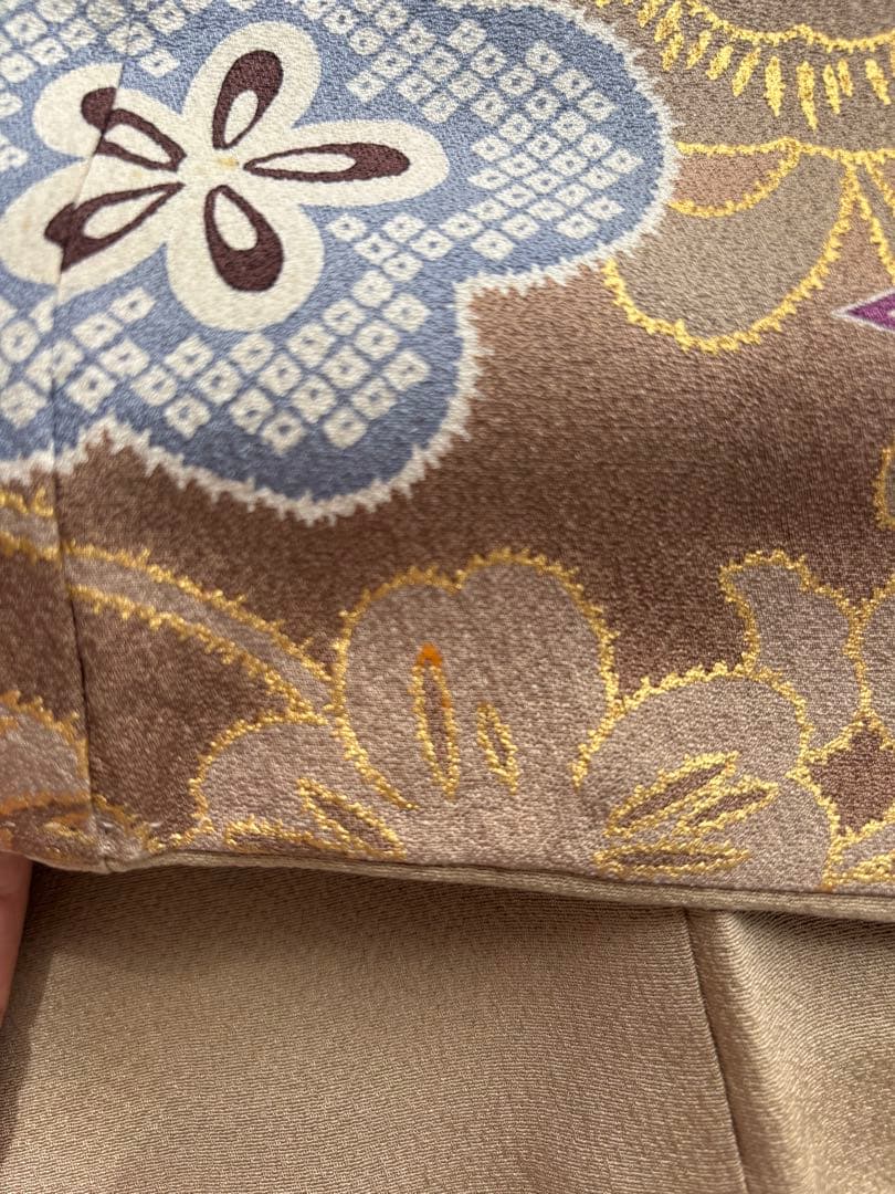 miar 様　⭐️振袖セット（７点）正絹振袖　成人式　クリーニング済　グレージュ系