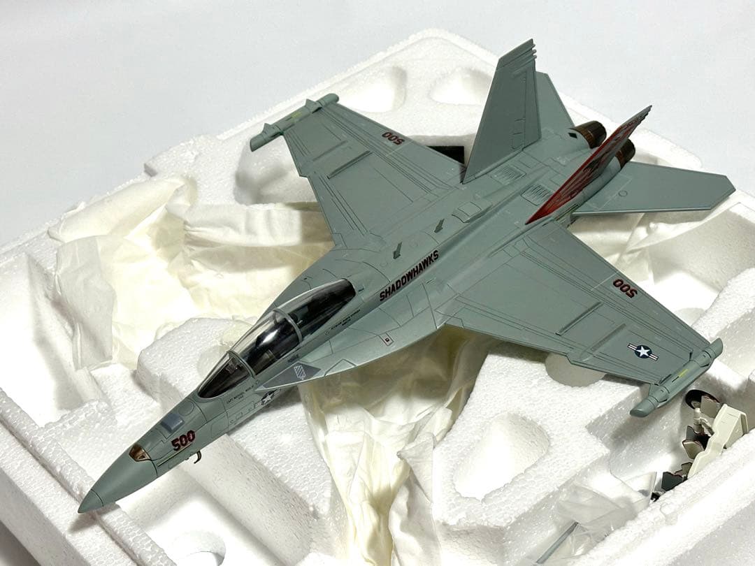 ホビーマスター EA-18G Growler 1/72 VAQ-141 厚木基地