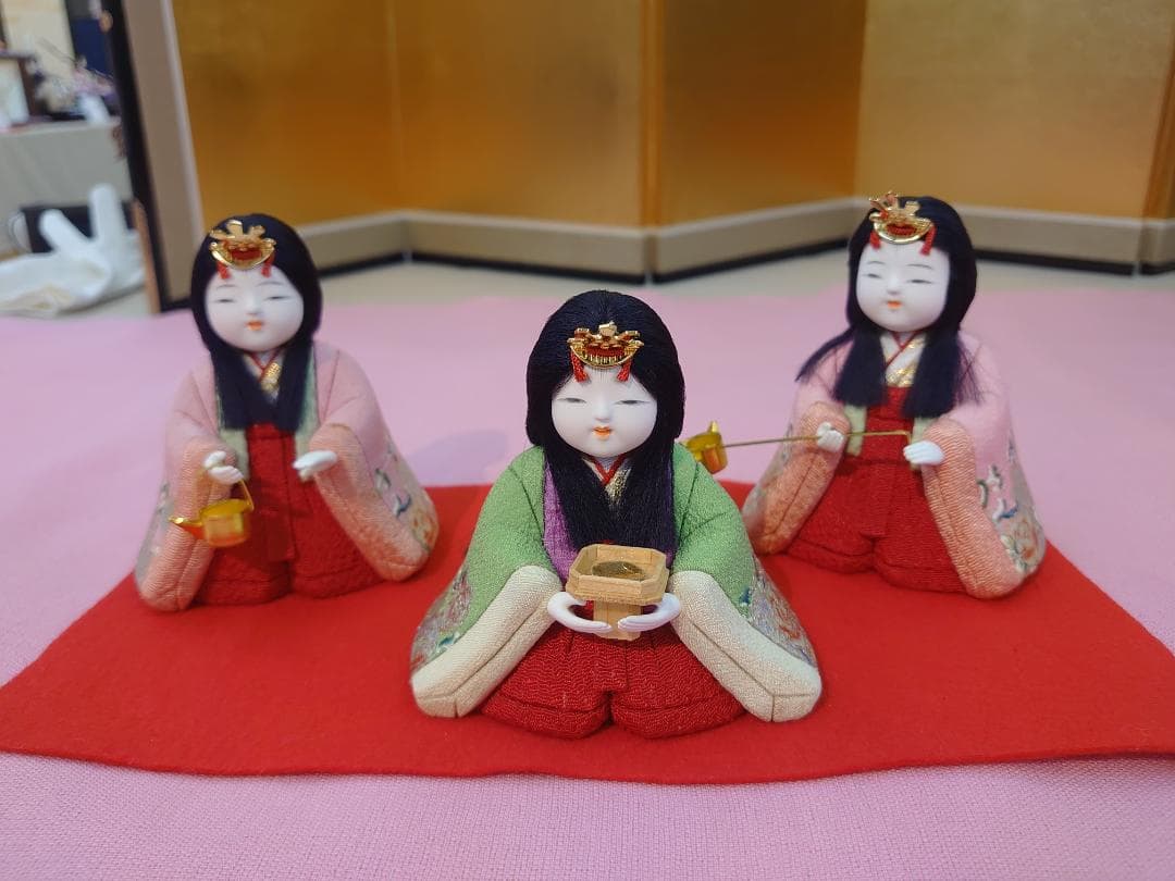 ●木目込み人形　●三人官女　●新品