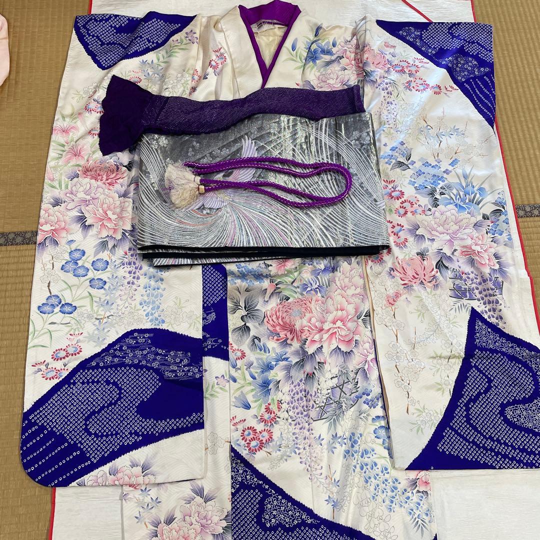 ゆです！正絹　レトロな高級振袖