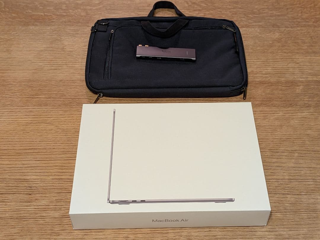 Macbook Air M2 16GB 256GB 13インチ