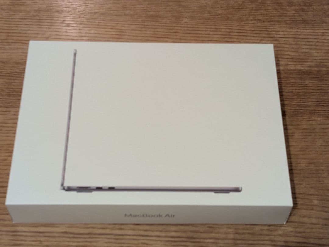 Macbook Air M2 16GB 256GB 13インチ