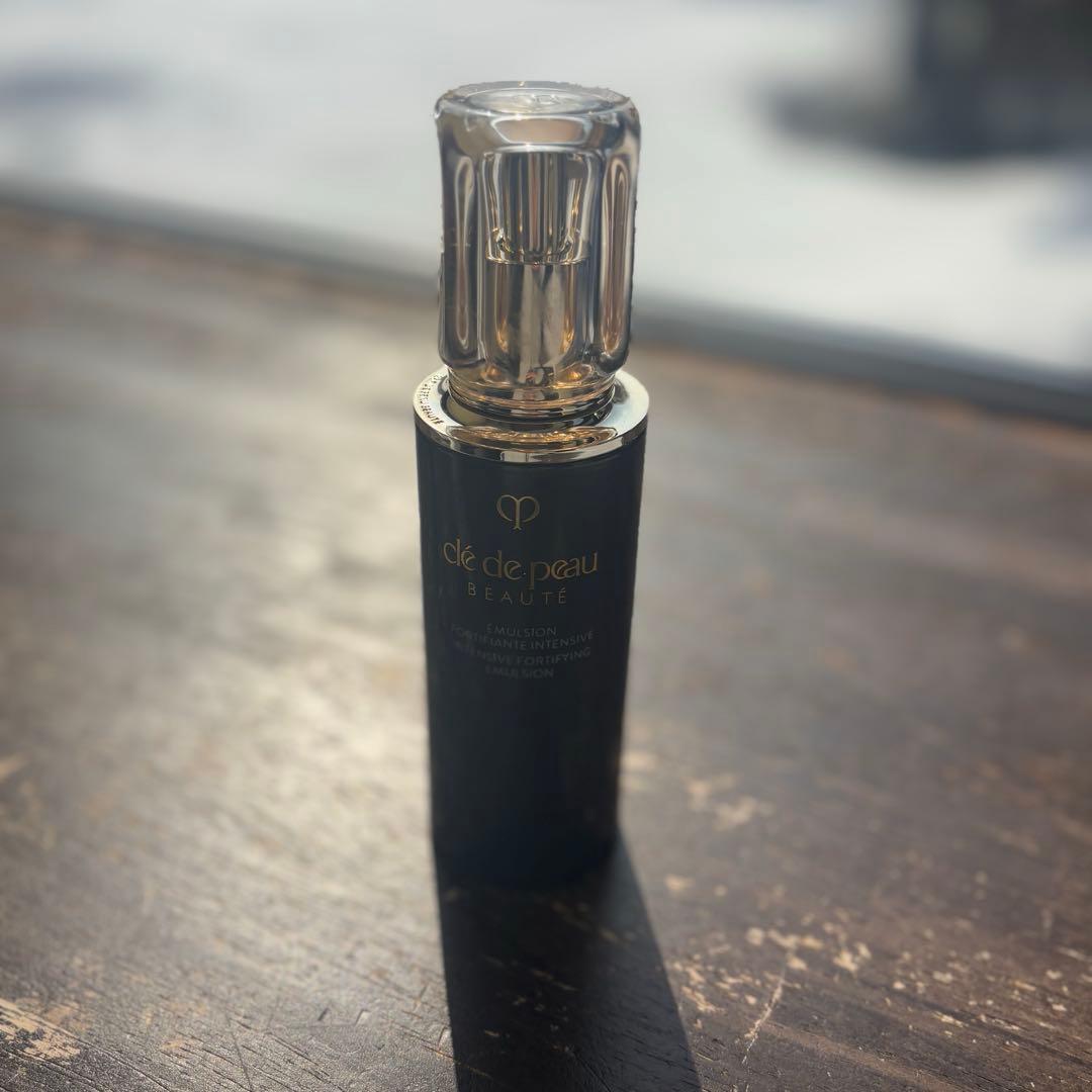 tomatoクレ・ド・ポーボーテ エマルションアンタンシヴn乳液