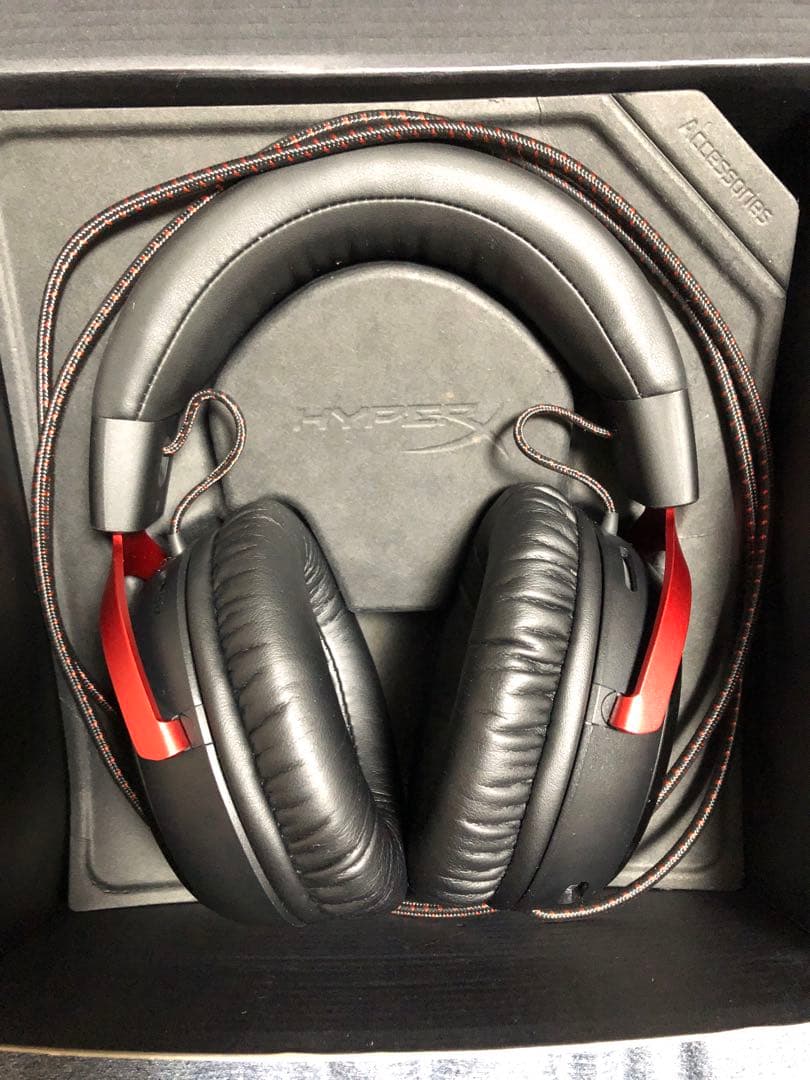 ヘッドホン HyperX Cloud III