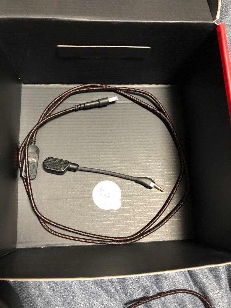 ヘッドホン HyperX Cloud III