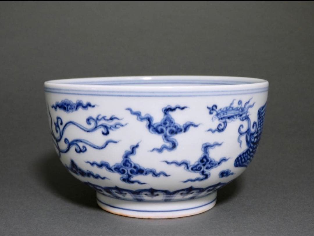 【宣徳年製鳳皇圖箱付 】内外施天青釉篆書款極品幅約1３.3cm 高さ７.５cm