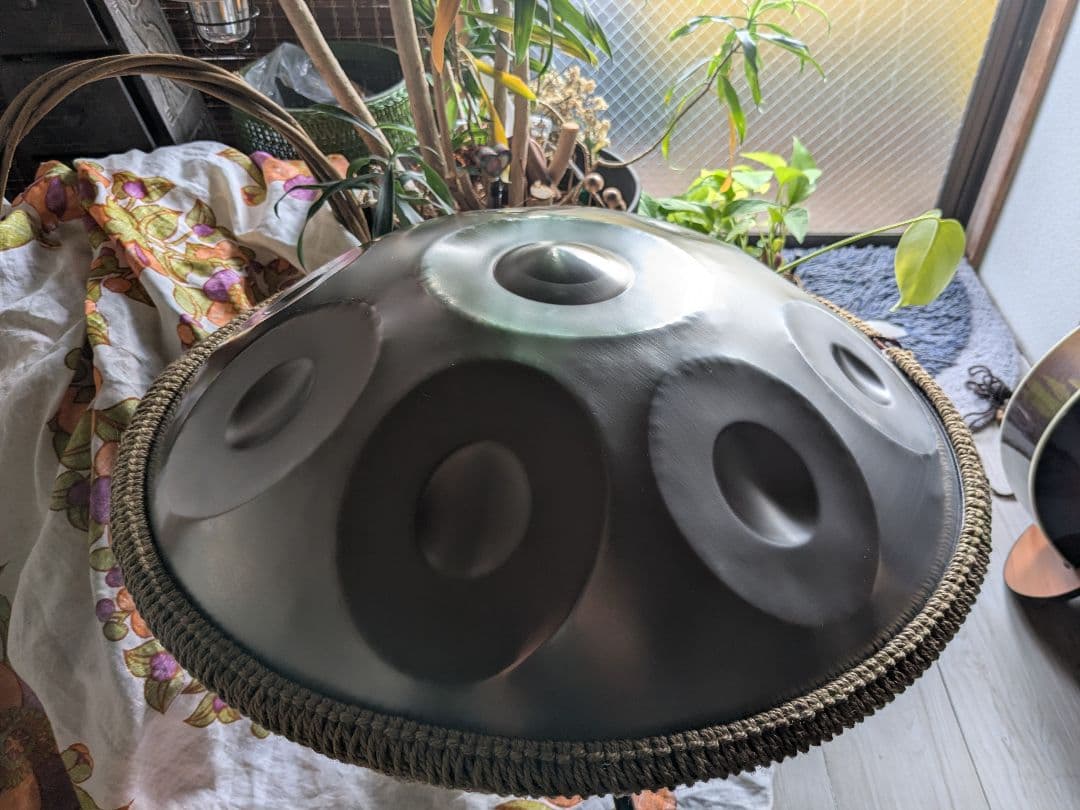 ✾ハンドパン 12音　約56センチ　Dマイナー シルバー 楽器　ヨガ　瞑想