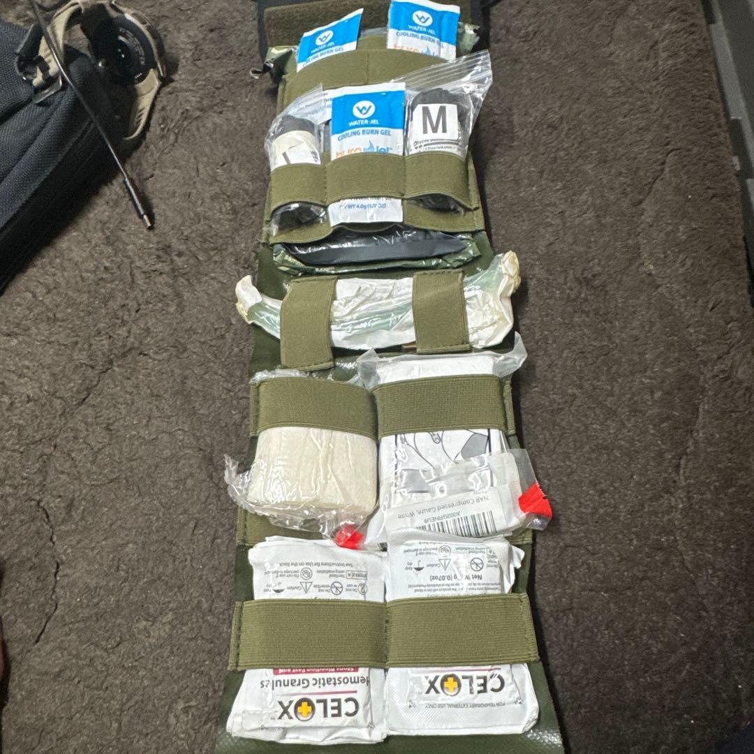 マルチカムトロピック ダンプポーチ IFAKポーチ ピストルマグポーチ×2