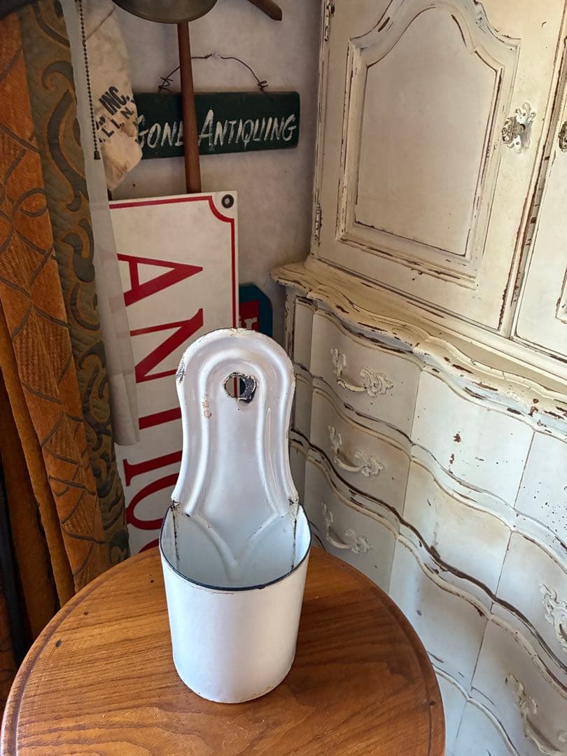 フランス　アンティーク　ホーロー　壁掛け　ブラシホルダー　ホワイト　小物収納レア