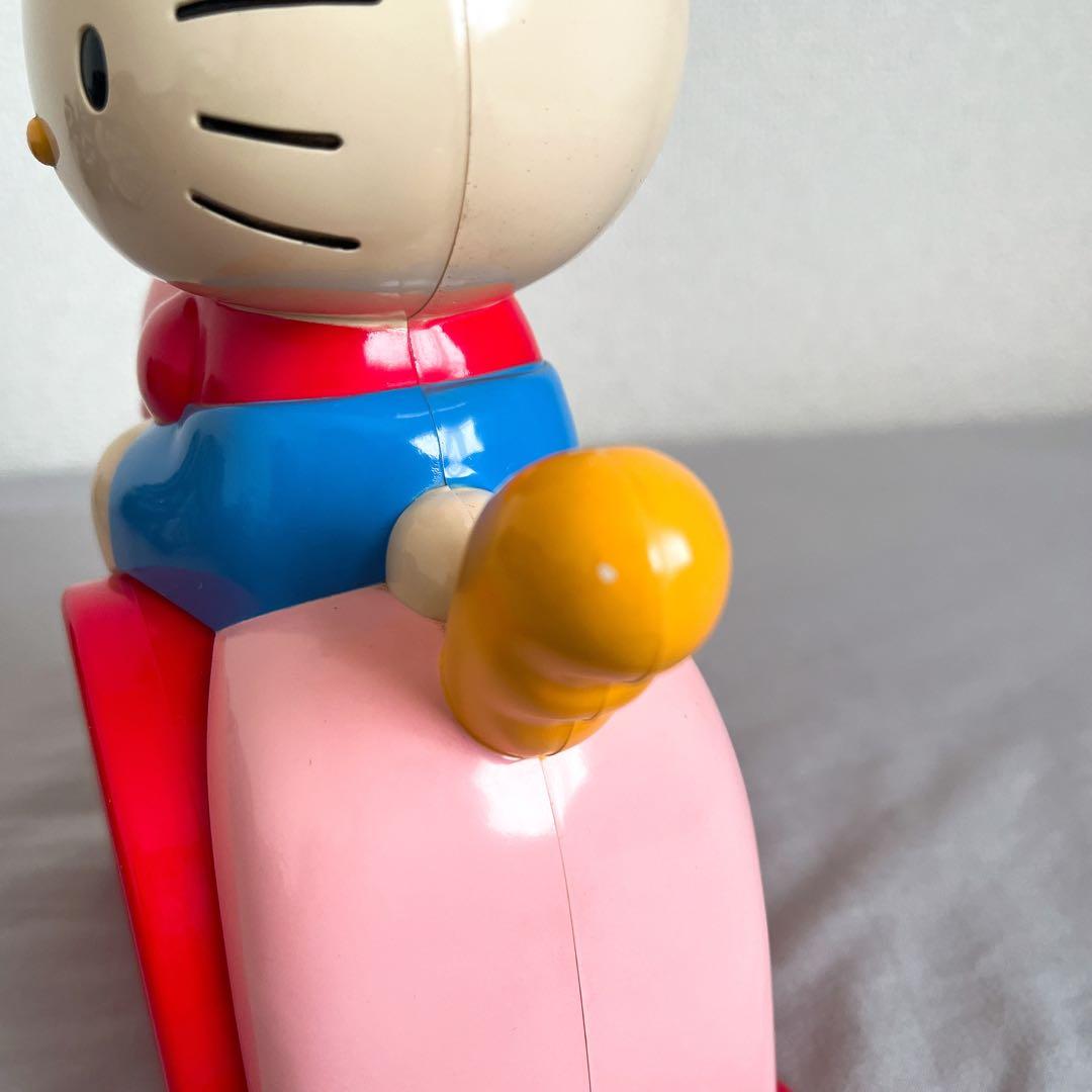 ハローキティ　木馬　目覚まし時計　Kitty