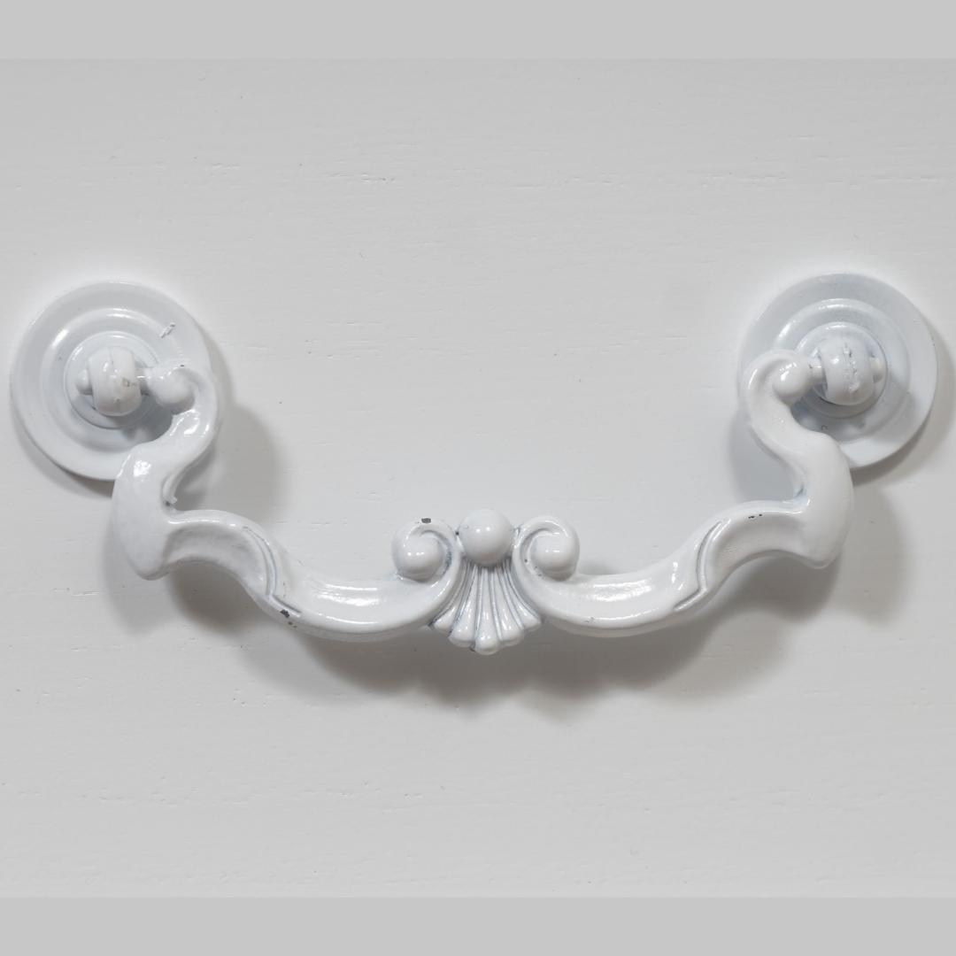 【新品・未使用】　 アンティーク調　シャビー仕上げ　チェスト ４杯