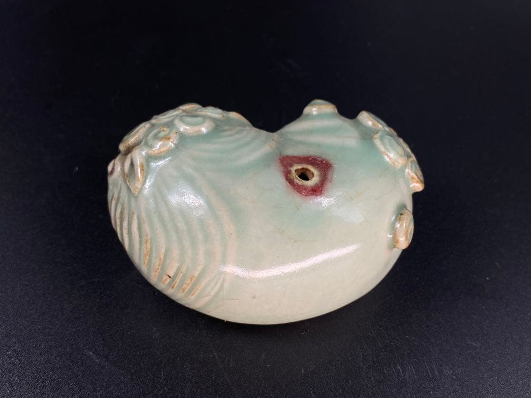 李朝 水滴 青磁 辰砂 海獣型 文道具 書道具 珍しい逸品 幅8.3cm