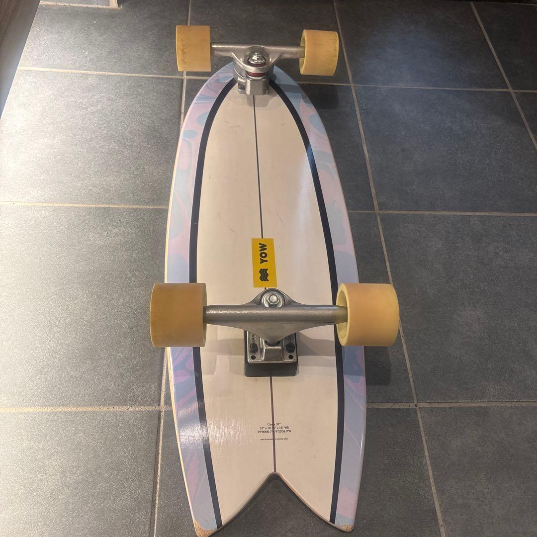 YOW SURFSKATE Coxos 31″ スケートボード 青いマーブル模様
