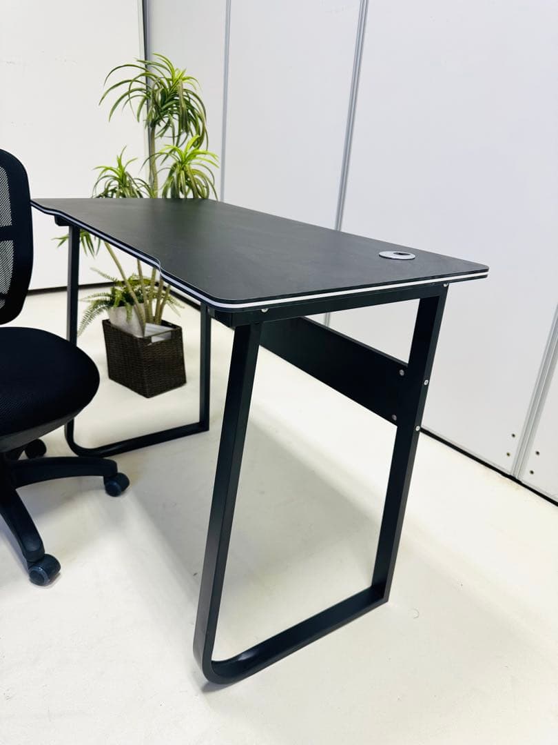 ブラック パソコンデスクとメッシュチェアセット WNYOS