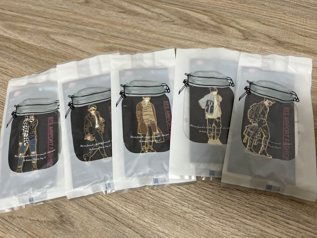 未開封✨ BTS ピンバッジ 9個　空港 ファッション オシャレ　防弾少年団