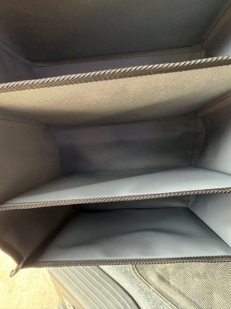 ハイエース　キャンピングカーにおすすめ！車載用マルチシューズラック