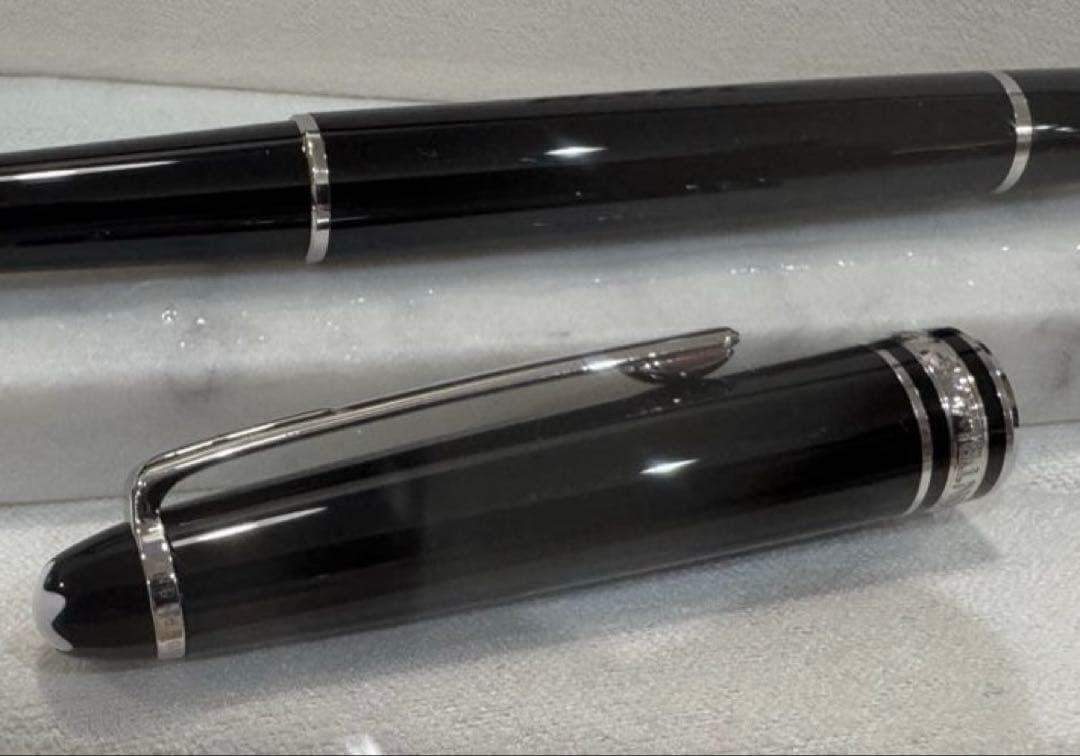 【極美品】モンブラン マイスター・シュテュック P163ローラーボール＋リフィル