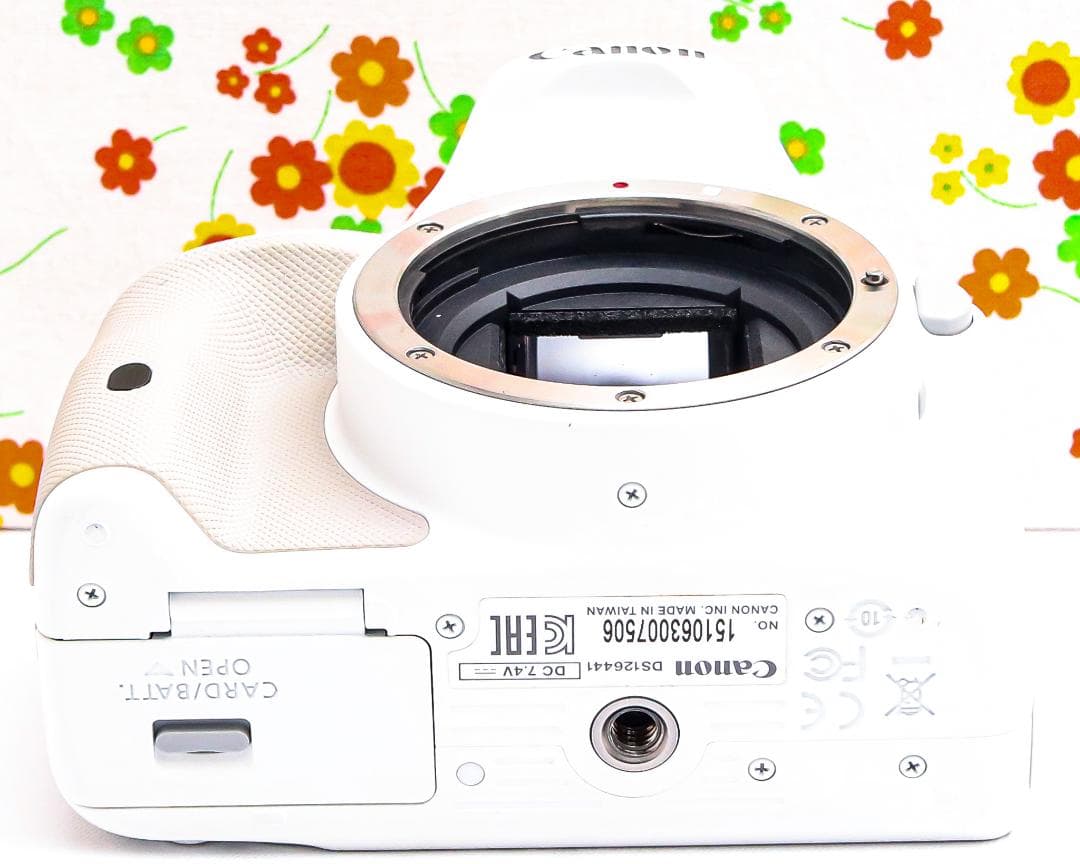 Canon kiss x7☆希少ホワイト☆スマホに転送☆高性能レンズ！