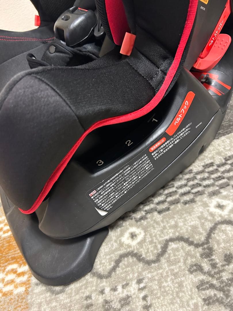 【美品】エールベベ スイングムーンプレミアムS ジュニアシート