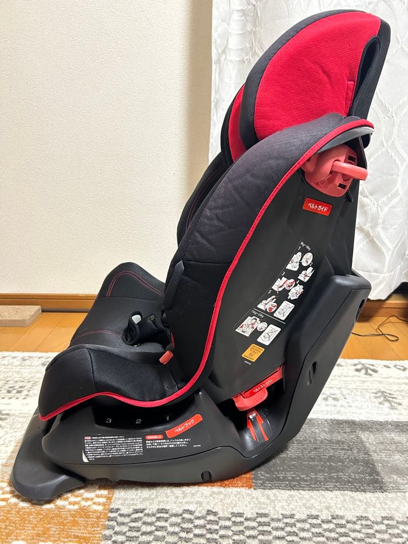 【美品】エールベベ スイングムーンプレミアムS ジュニアシート