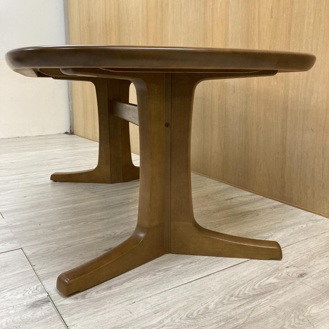 【カリモク】ダイニングテーブル　　食卓　天然木