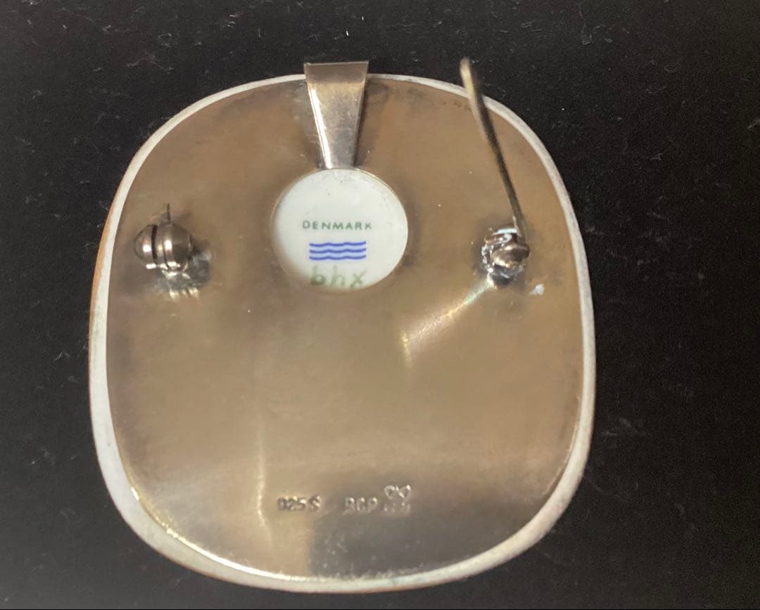 フローラダニカ　ブローチ　すみれ