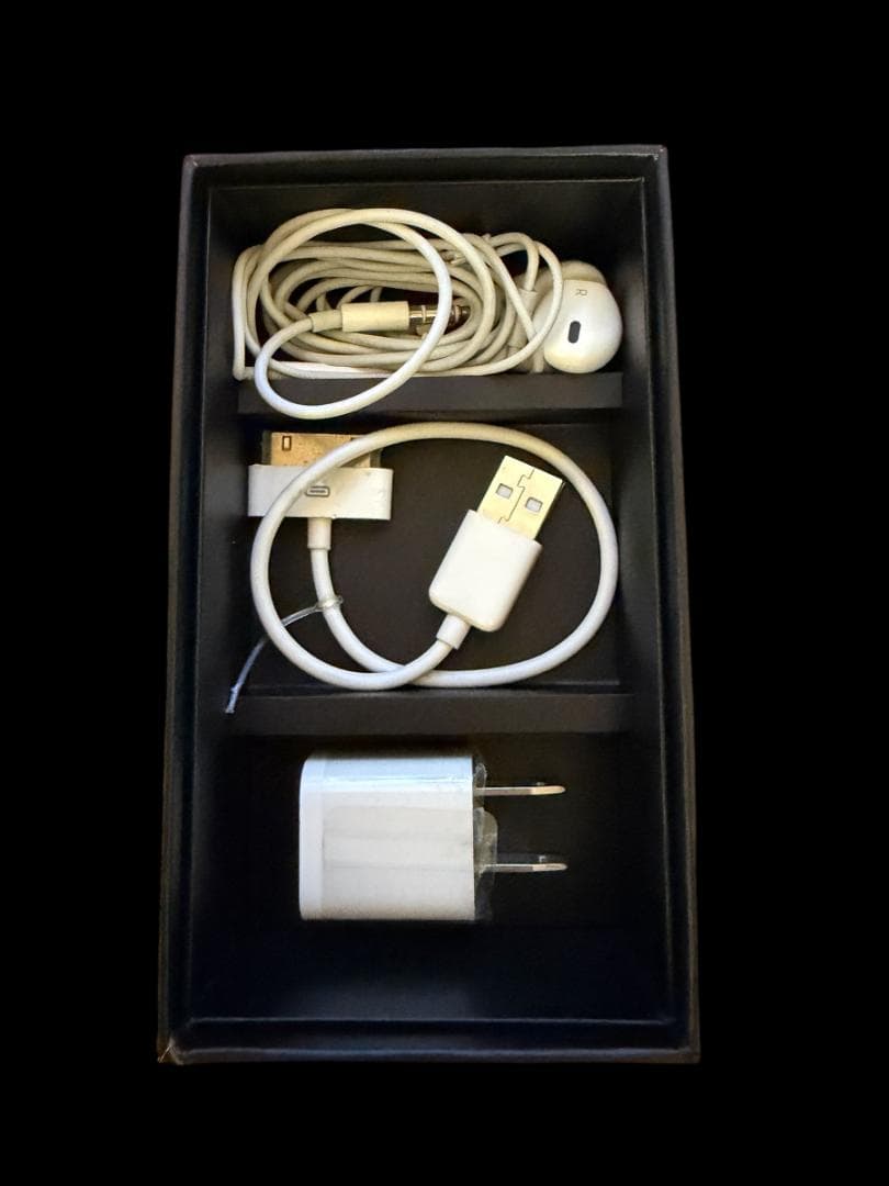 iPhone3GS 32GB ブラック バッテリー新品交換済み　付属品完品　美品