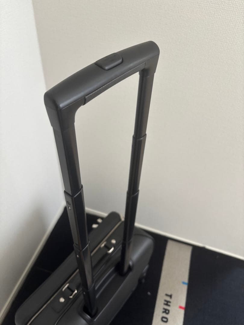 sahara　LOUIS VUITTON キャリーケース タイガ