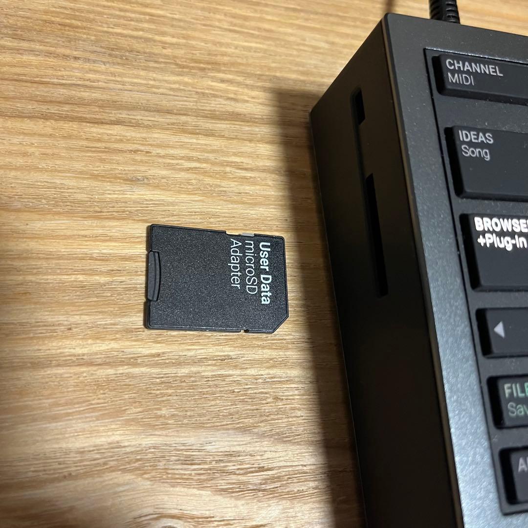 Native Instruments MASCHINE+スタンドアローン